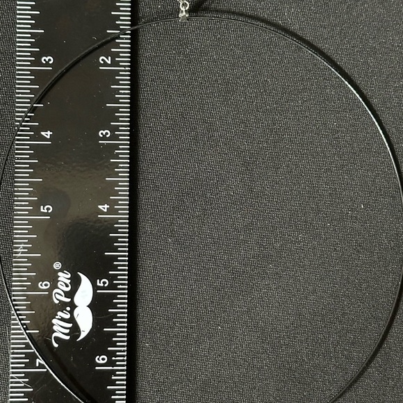 Obsidian turtle carving pendant on wire choker with silver hardware - Picture 7 of 8